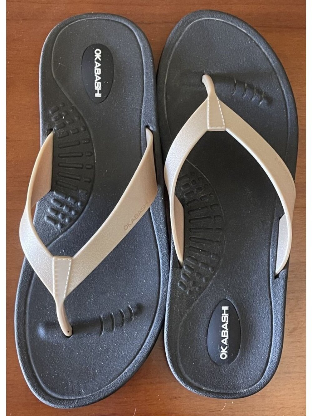 Okabashi Breeze Women's Size 9 Men 7 Flip Flops Thongs Slip-on Black/Aged Gold